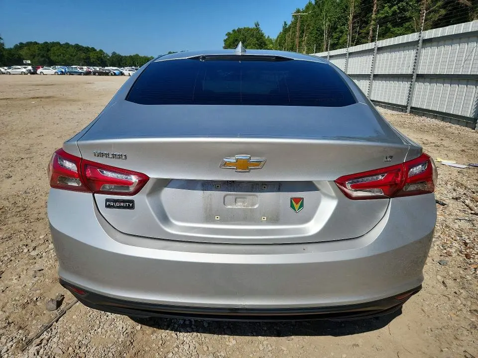 2022 CHEVROLET MALIBU LT  