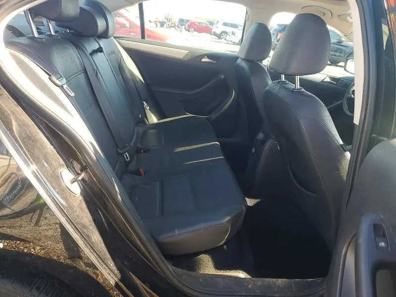 2011 VOLKSWAGEN JETTA TDI  