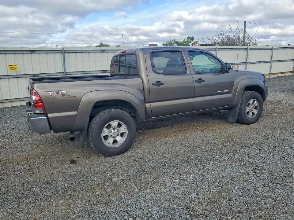 2010 TOYOTA TACOMA V6  