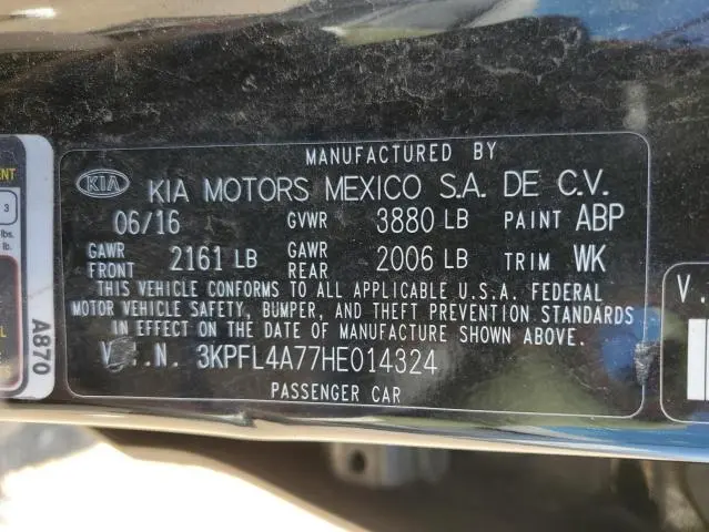 2017 KIA FORTE LX  