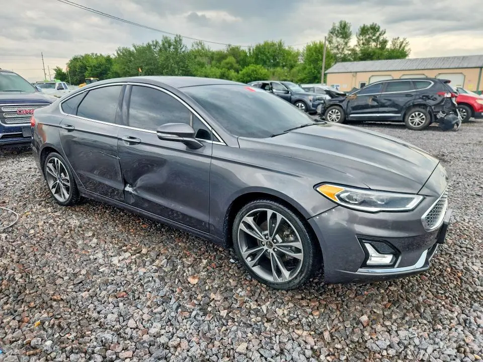 2019 FORD FUSION TITANIUM  