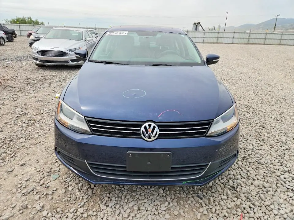 2014 VOLKSWAGEN JETTA SE  