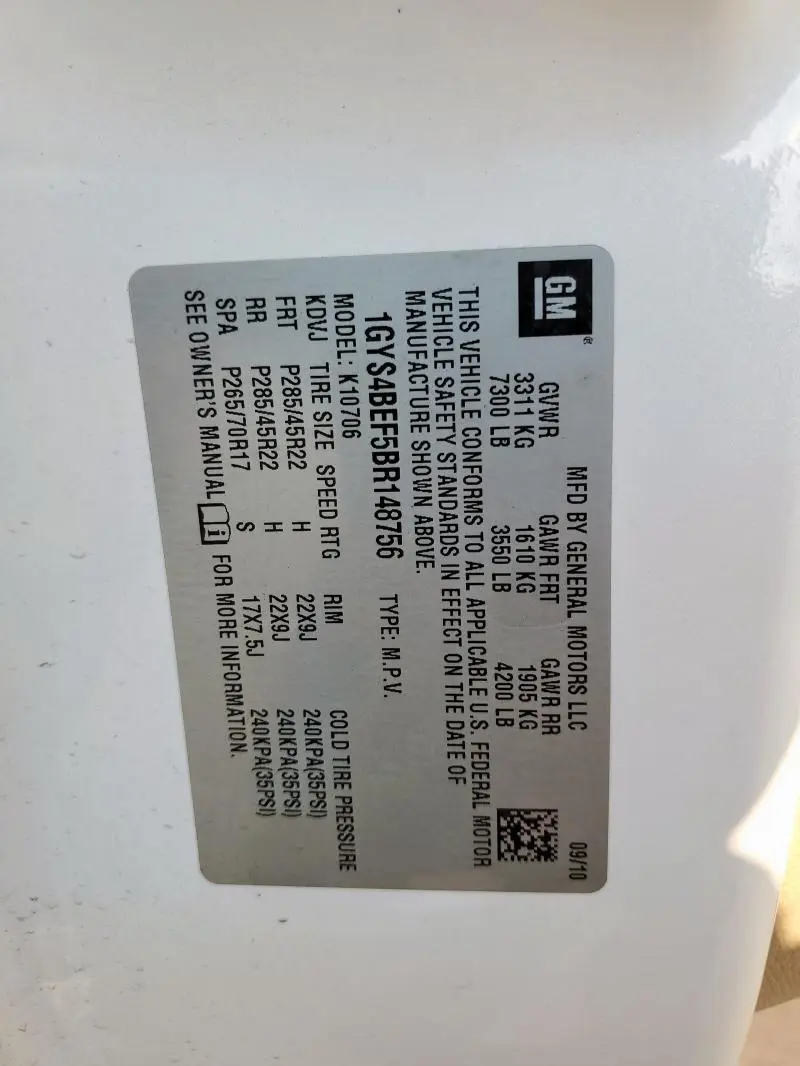 2011 CADILLAC ESCALADE LUXURY  