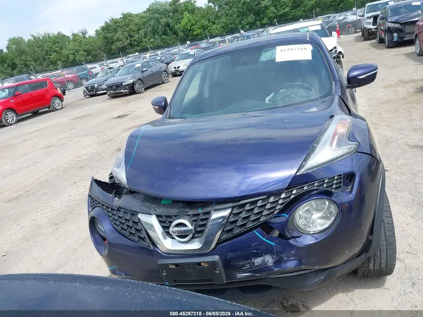 2017 NISSAN JUKE SV