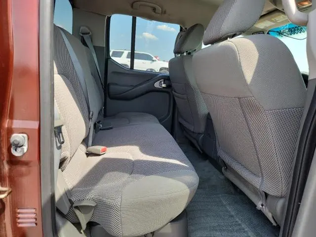 2016 NISSAN FRONTIER SV  