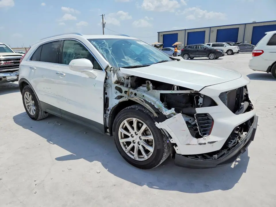 2019 CADILLAC XT4 LUXURY  