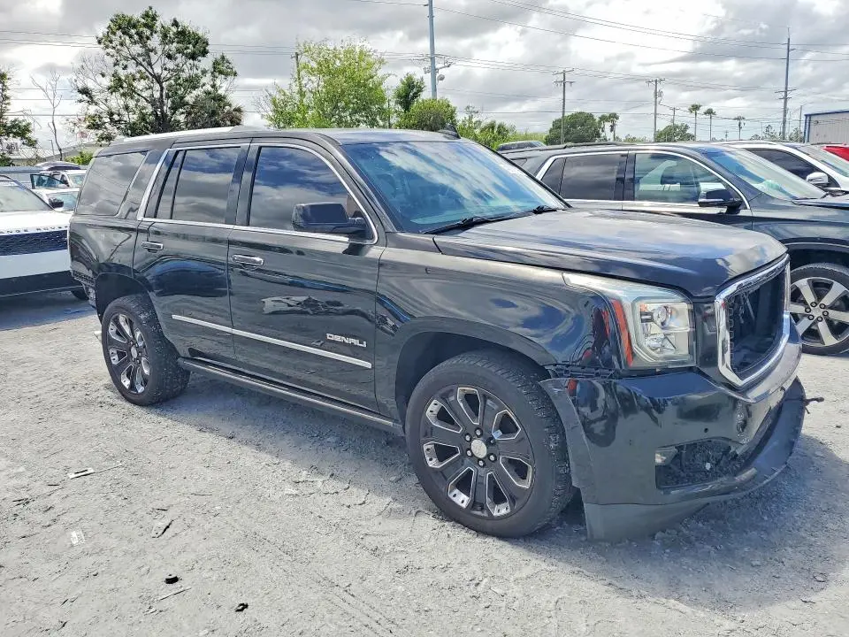 2016 GMC YUKON DENALI  
