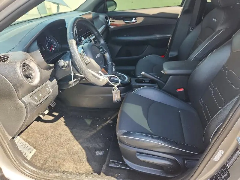 2022 KIA FORTE GT LINE  
