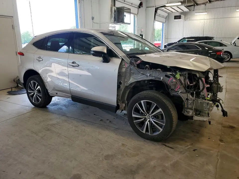 2021 TOYOTA VENZA LE  
