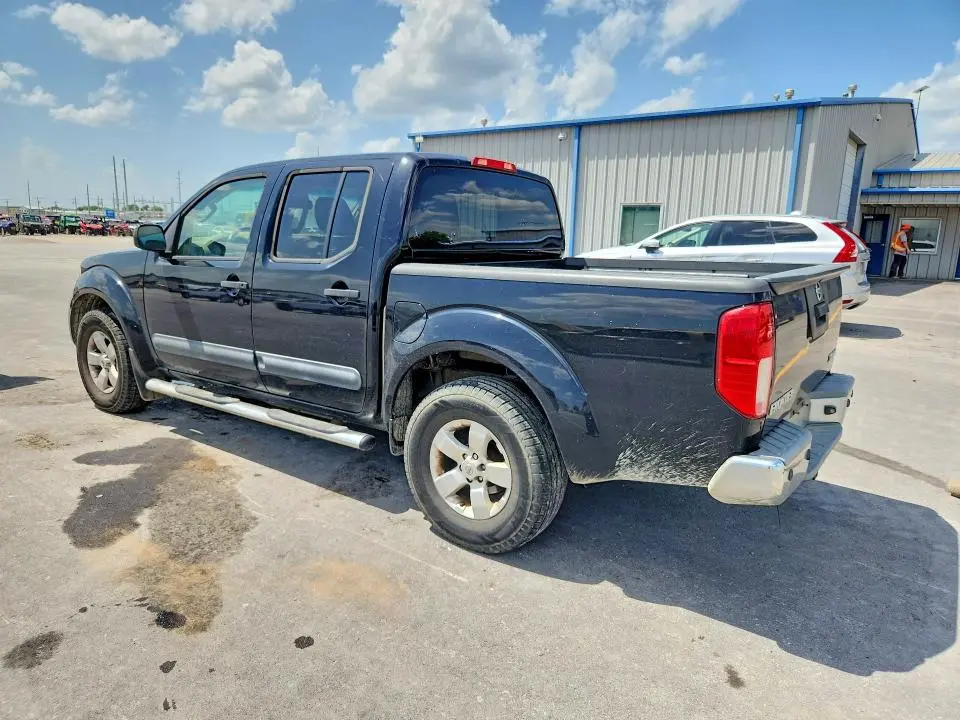 2013 NISSAN FRONTIER S  