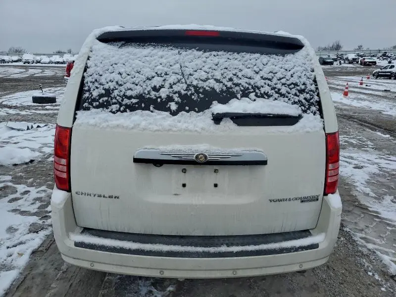 2010 CHRYSLER TOWN & COUNTRY TOURING PLUS  