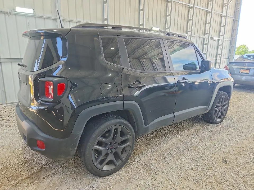 2021 JEEP RENEGADE LATITUDE  