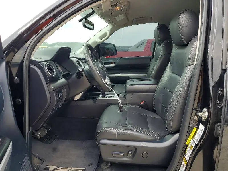 2016 TOYOTA TUNDRA SR5  