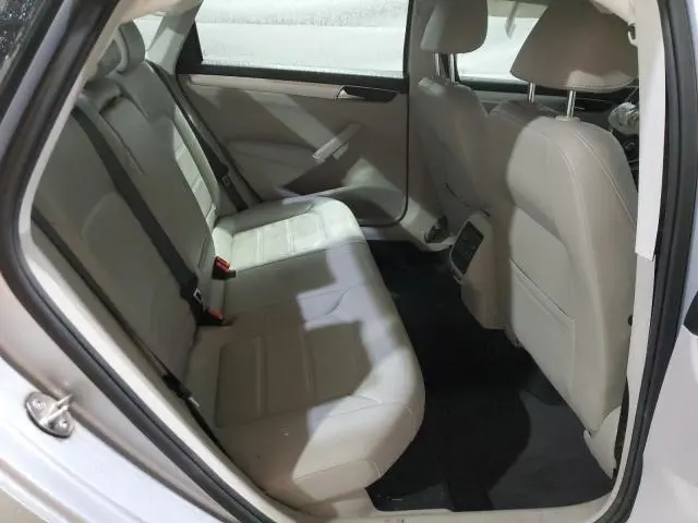 2019 VOLKSWAGEN PASSAT WOLFSBURG  