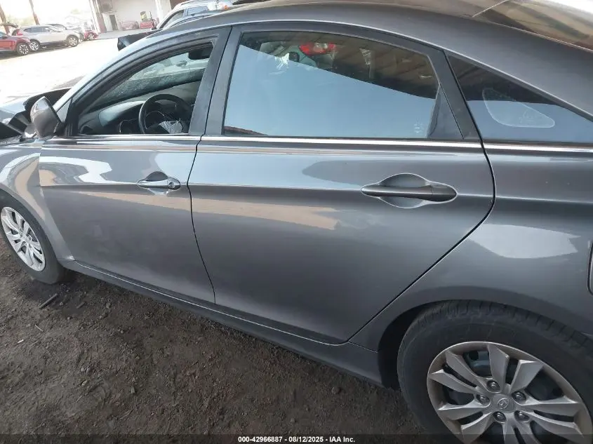 2011 HYUNDAI SONATA GLS