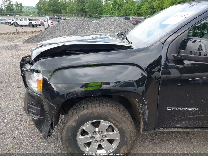 2017 GMC CANYON 4WD
