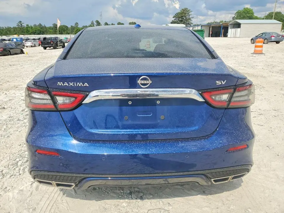 2023 NISSAN MAXIMA SV  