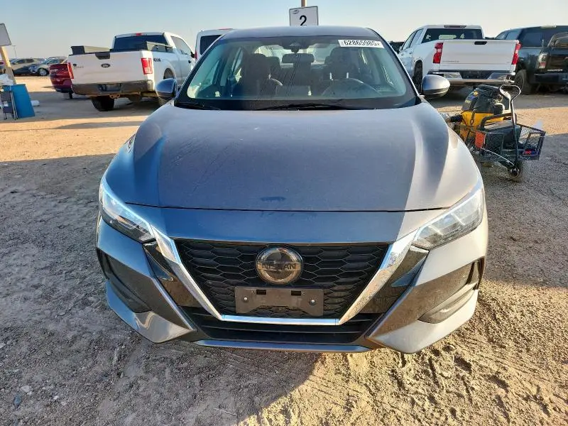 2022 NISSAN SENTRA SV  