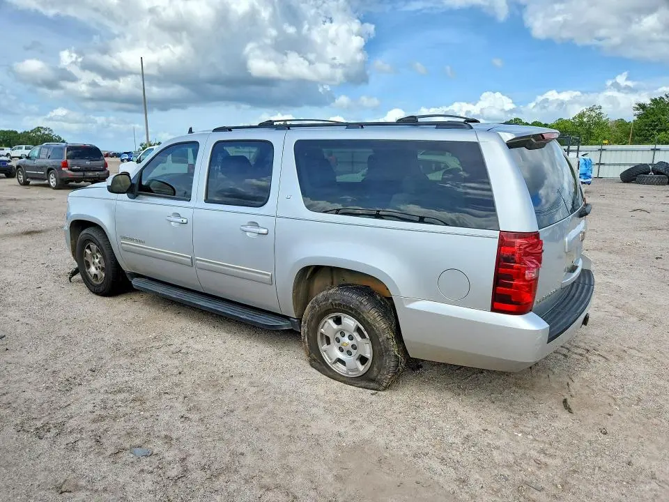 2011 CHEVROLET SUBURBAN C1500 LT  