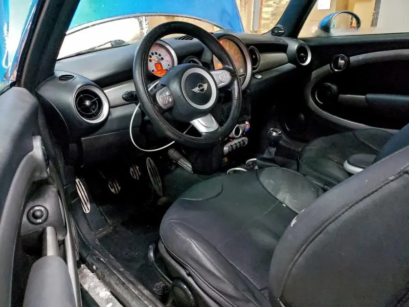 2010 MINI COOPER S  