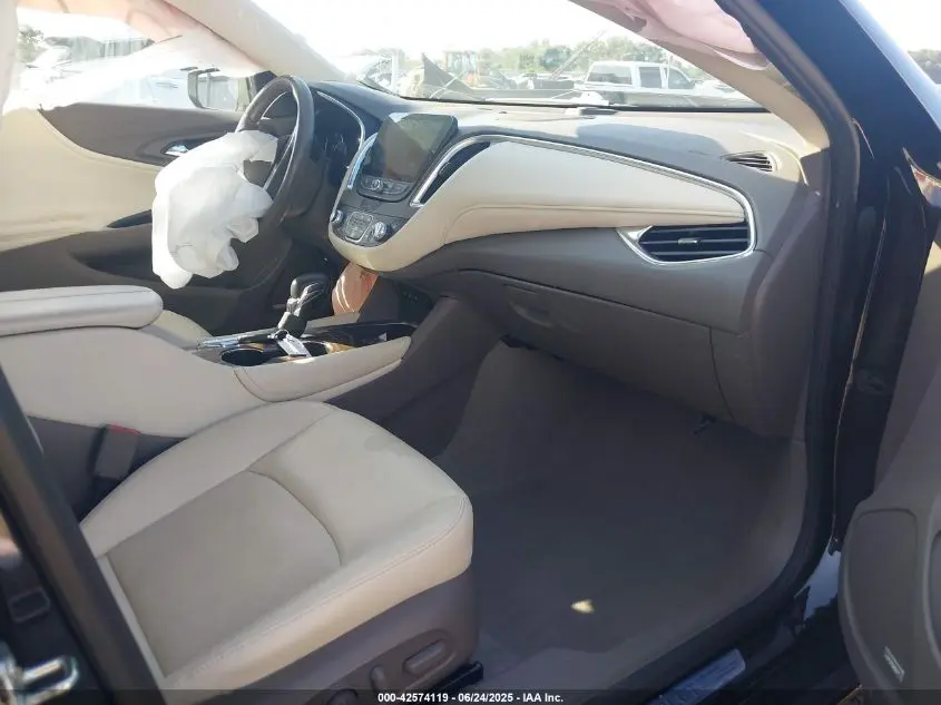 2022 CHEVROLET MALIBU FWD PREMIER
