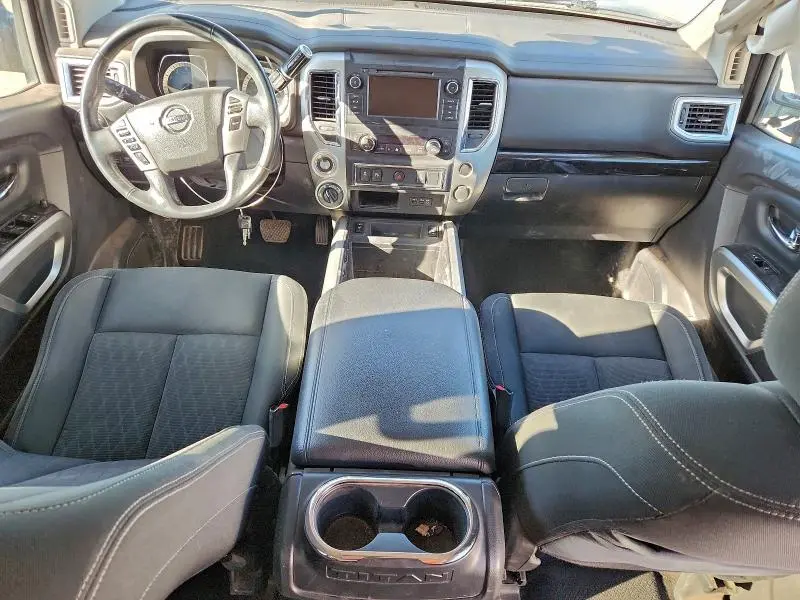 2019 NISSAN TITAN SV  