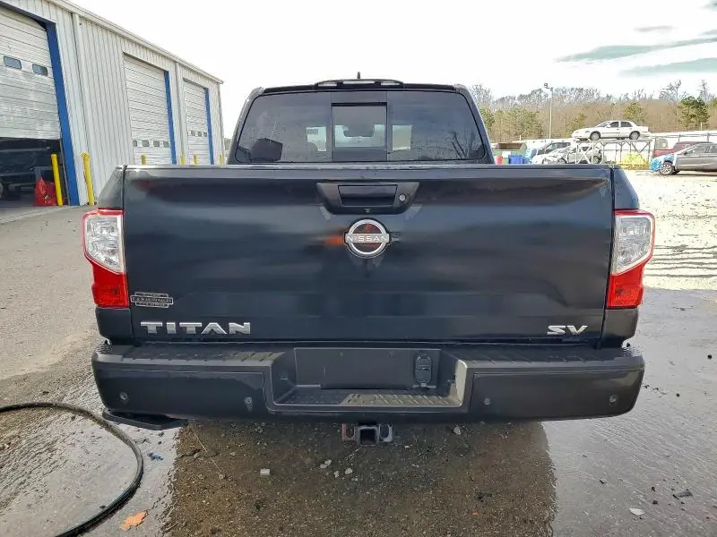 2023 NISSAN TITAN SV  