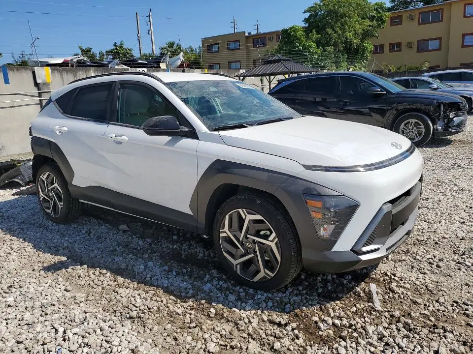2026 HYUNDAI KONA SEL PREMIUM  