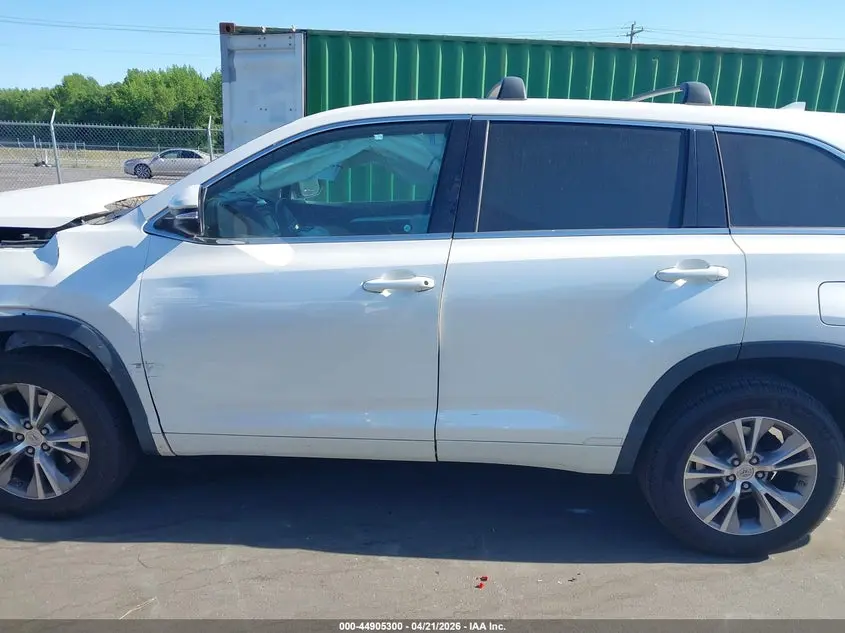 2015 TOYOTA HIGHLANDER LE PLUS V6