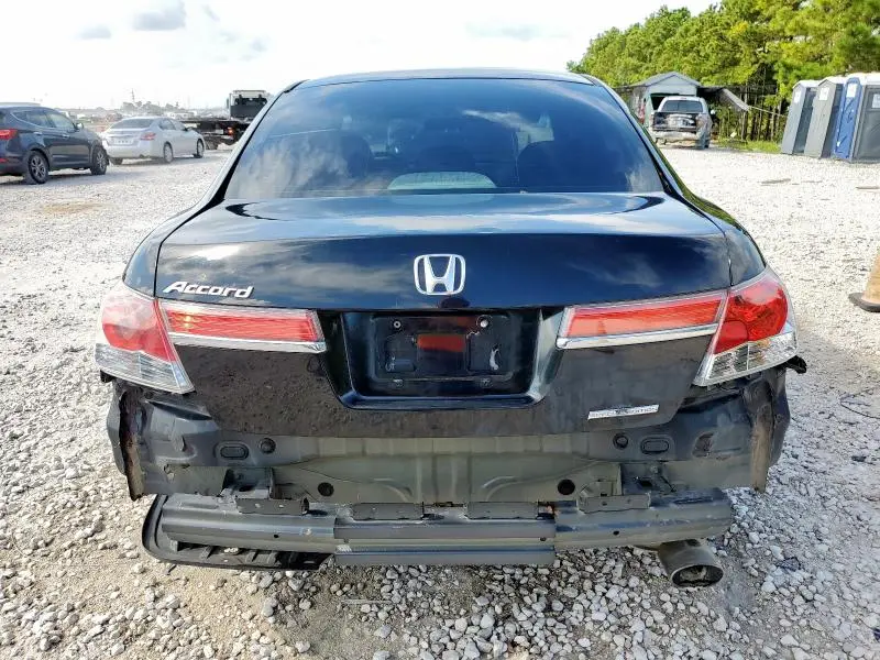 2011 HONDA ACCORD SE  