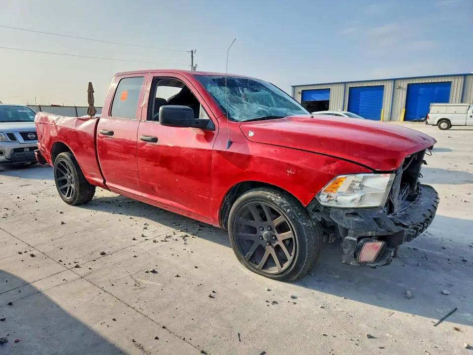 2013 RAM 1500 ST  