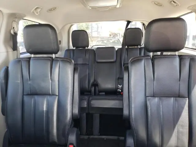 2013 CHRYSLER TOWN & COUNTRY TOURING  