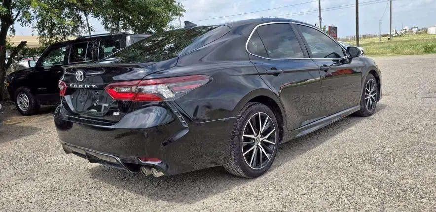 2022 TOYOTA CAMRY SE  