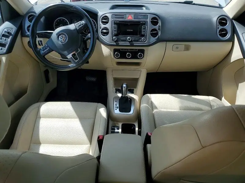 2011 VOLKSWAGEN TIGUAN S  