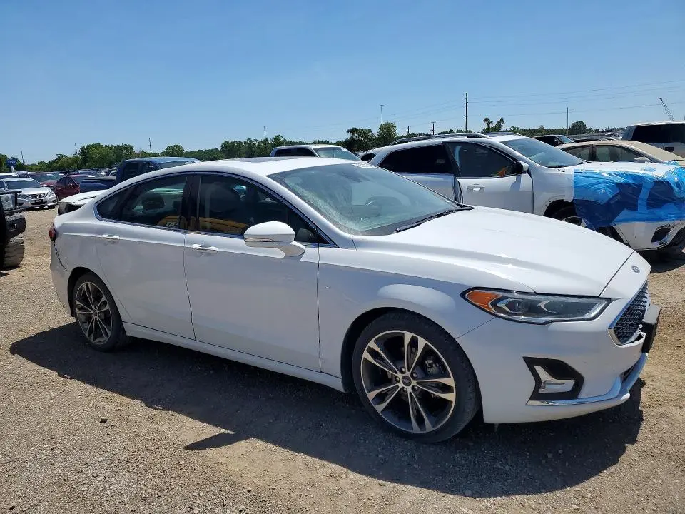2020 FORD FUSION TITANIUM  