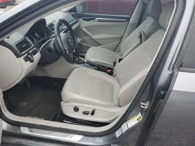 2018 VOLKSWAGEN PASSAT S  