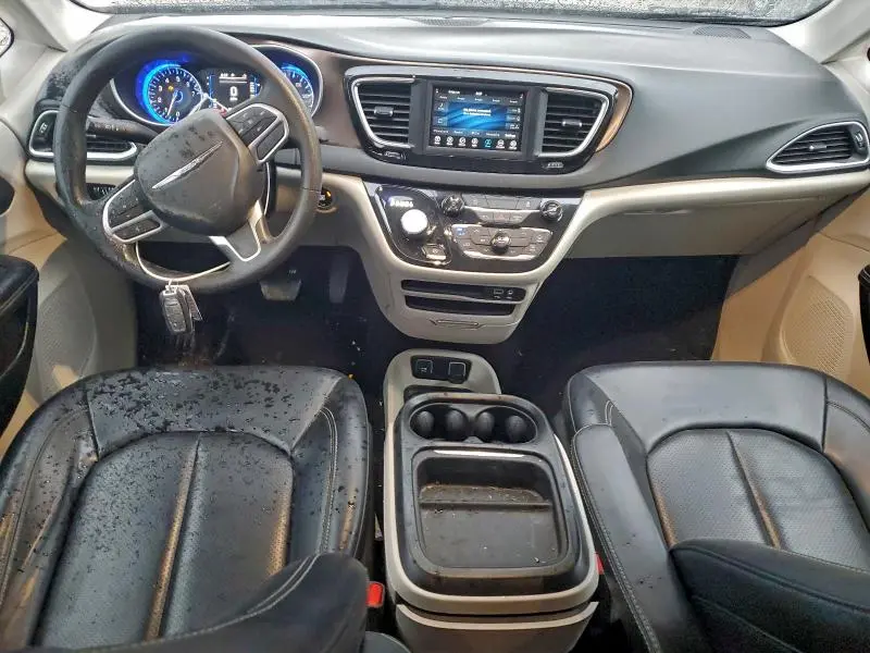 2020 CHRYSLER VOYAGER LXI  