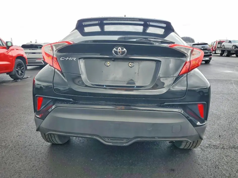 2018 TOYOTA C-HR XLE  