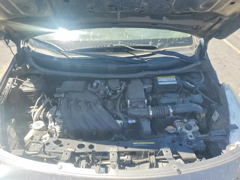 2018 NISSAN VERSA SV  