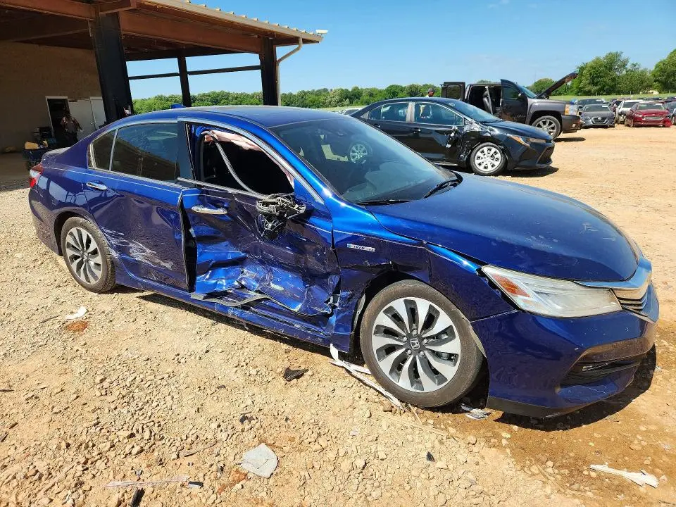 2017 HONDA ACCORD TOURING HYBRID  