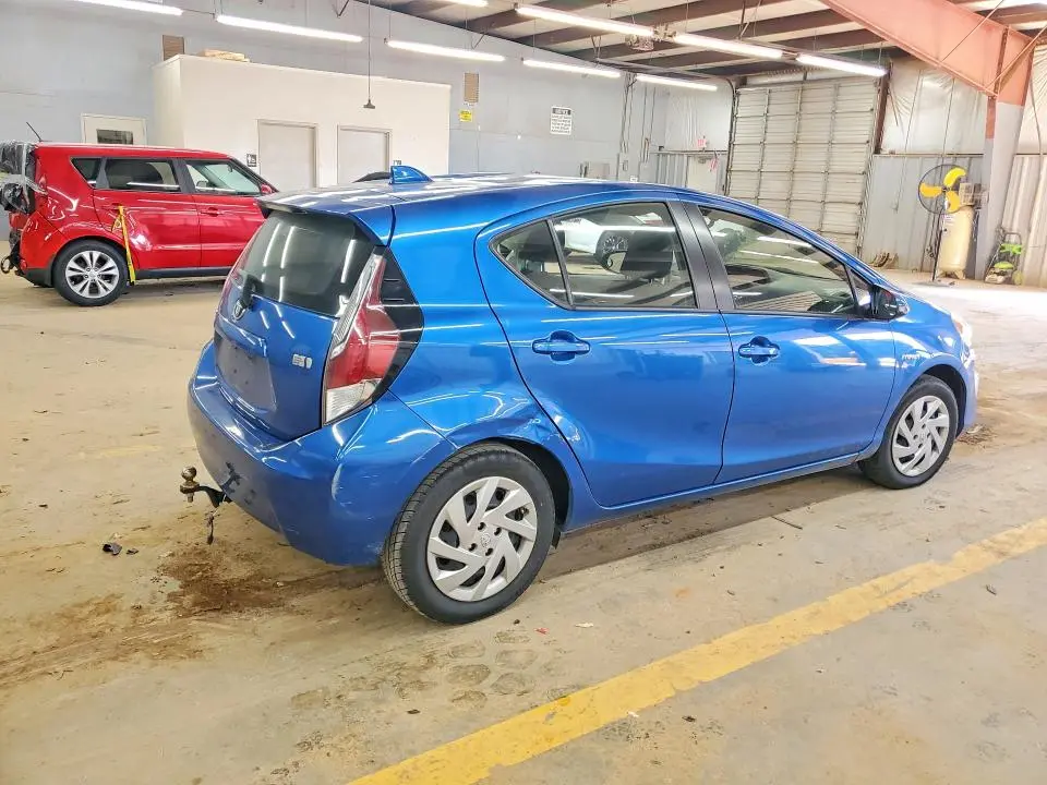 2015 TOYOTA PRIUS C TWO  