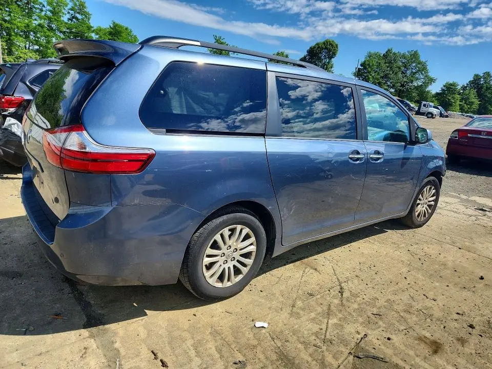 2017 TOYOTA SIENNA XLE 8-PASSENGER  
