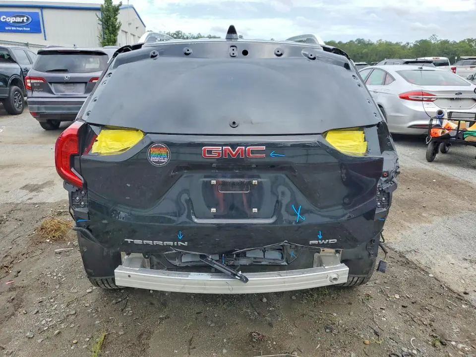 2023 GMC TERRAIN DENALI  