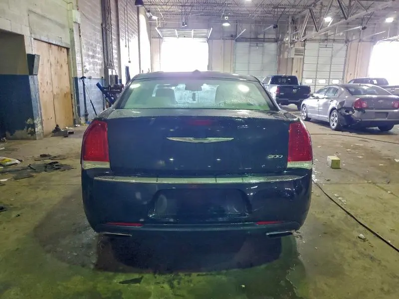 2016 CHRYSLER 300 LIMITED  