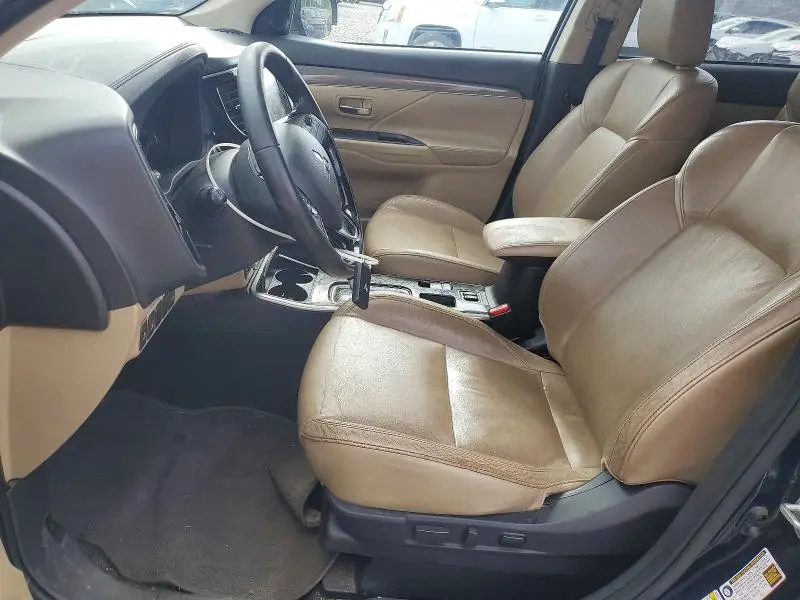 2020 MITSUBISHI OUTLANDER SE  