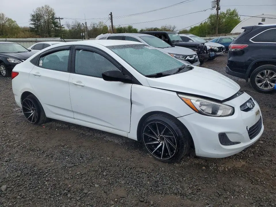 2016 HYUNDAI ACCENT SE  