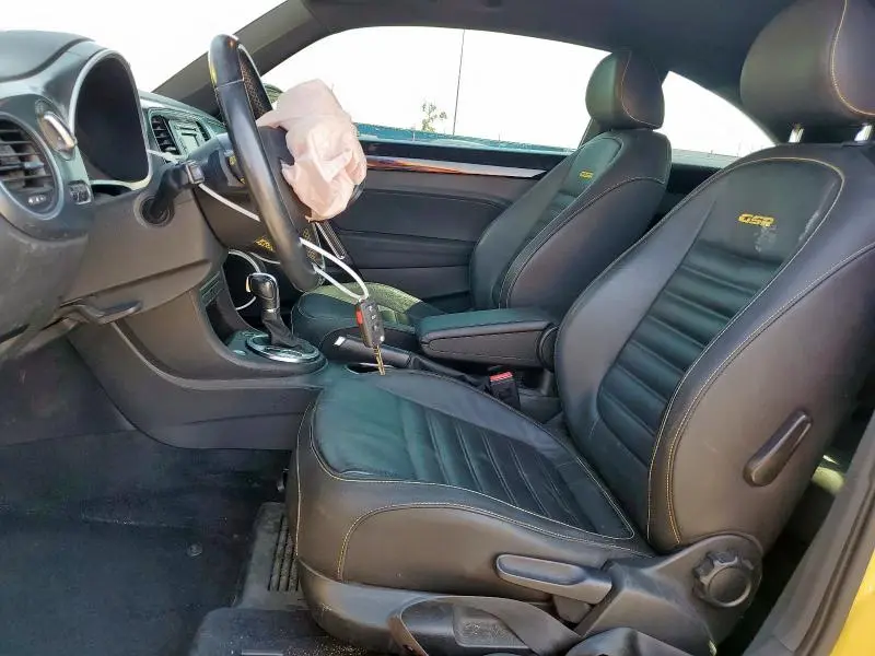 2014 VOLKSWAGEN BEETLE TURBO  