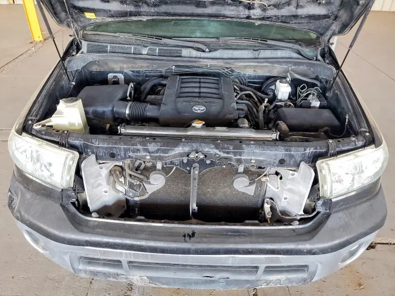 2013 TOYOTA TUNDRA CREWMAX SR5  