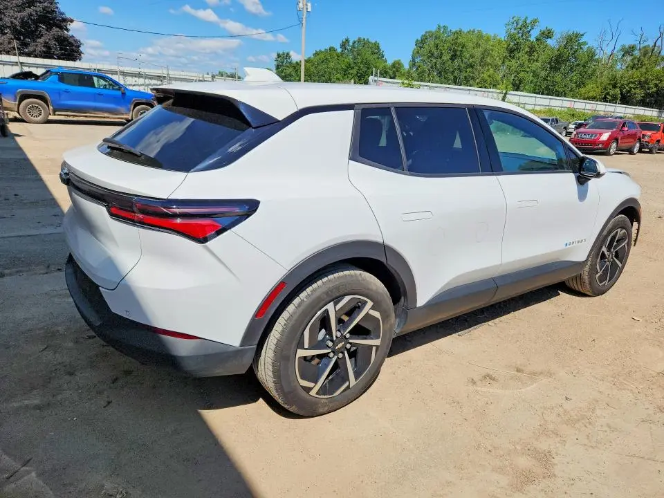 2025 CHEVROLET EQUINOX LT  