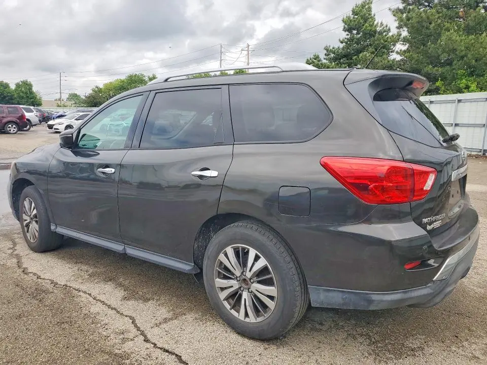 2017 NISSAN PATHFINDER SV  